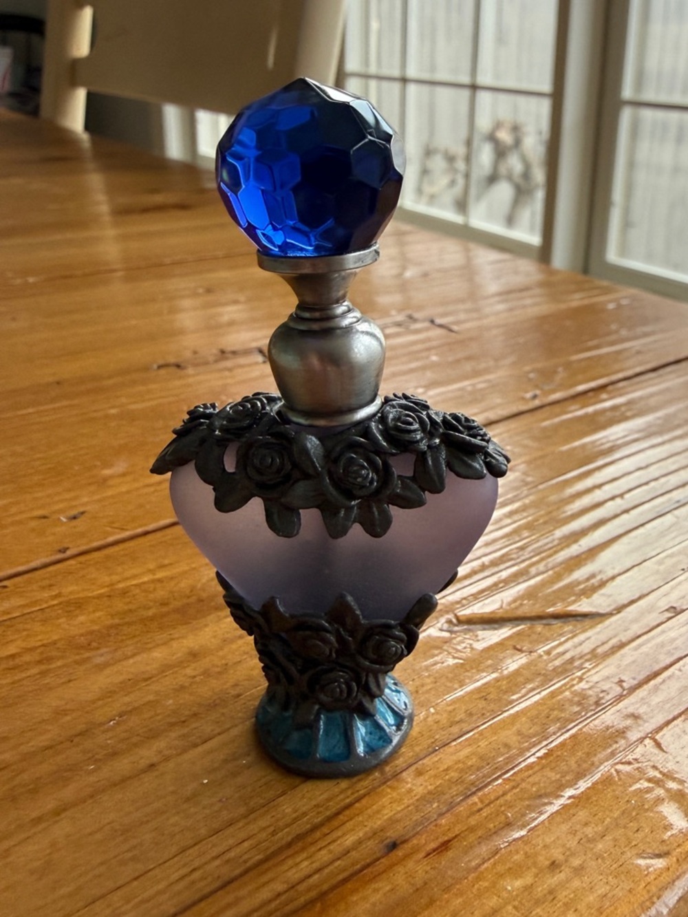 Vtg. Flower Frosted Lavender W/Cobalt Blue Stopper Anointing Oil Bottle (Empty) - Picture 5 of 12